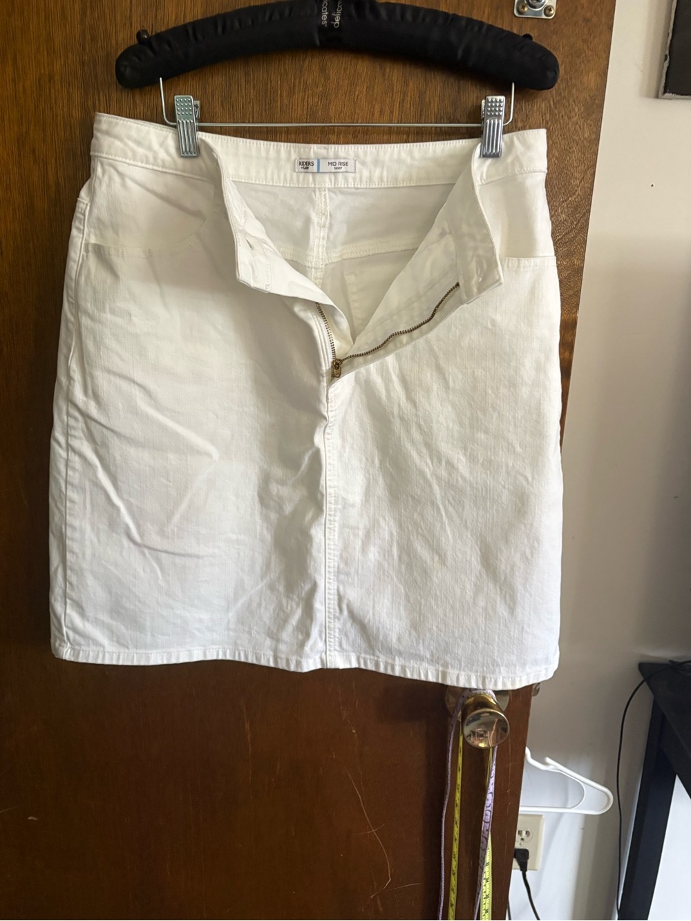 Riders by Lee White Skirt